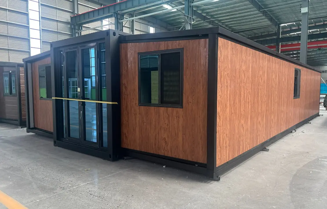 Casa Box 40ft Expandable Container Home | Large Family Wood Prefab